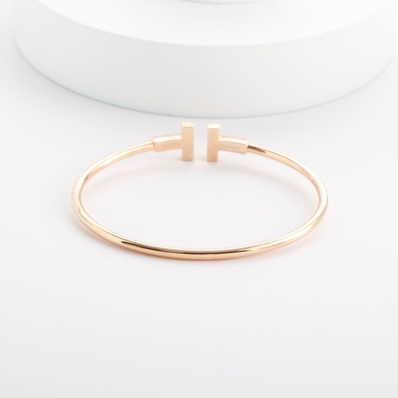 Tiffany & Co. Rose Gold T Wire Bracelet with White Inlay - Picture 5 of 6